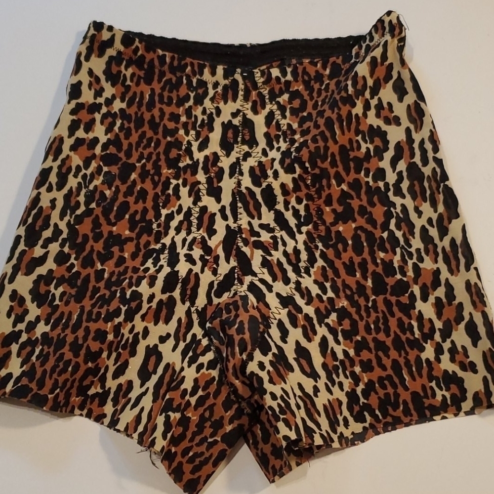 Vintage Vanity Fair Leopard Girtle stretchy XSmall